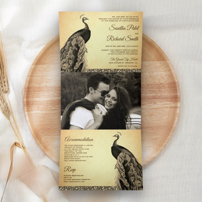 Invitación Tríptica Boda de pavo real indio Rústico Sepia (Subido por el creador)