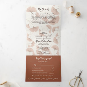 Invitación Tríptica Boda de Terracota Rústica con Follaje de Ginkgo