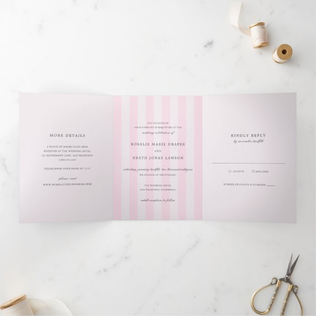 Invitación Tríptica Boda elegante con rayas rosadas modernas (Interior)