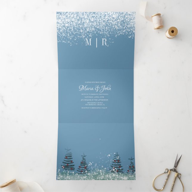 Invitación Tríptica Boda Escena de Nieve de Pinos de Navidad (Interior)