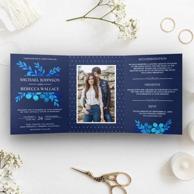 Invitación Tríptica Boda floral acuática azul de la marina (Subido por el creador)