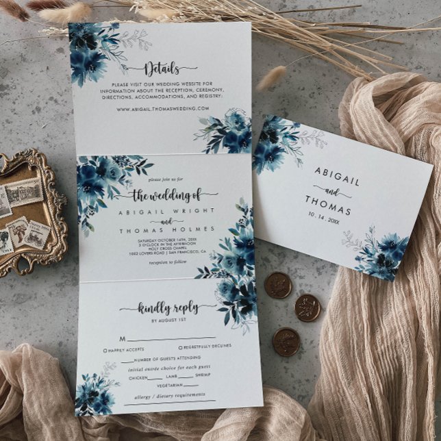 Invitación Tríptica Boda floral azul de la Marina de caligrafía (Subido por el creador)