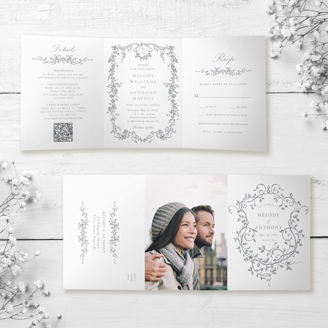 Invitación Tríptica Boda floral de estilo victoriano clásico gris (Inside & Outside)