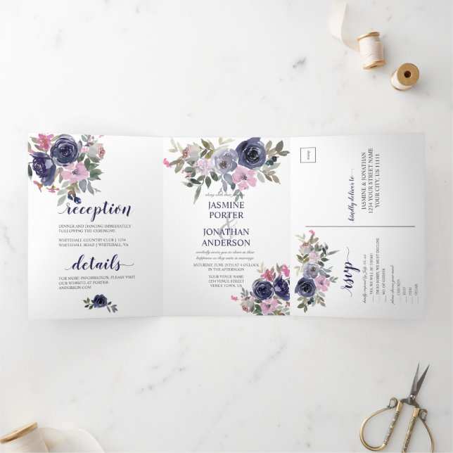 Invitación Tríptica Boda floral de la marina Rubor rosa e índigo (Interior)