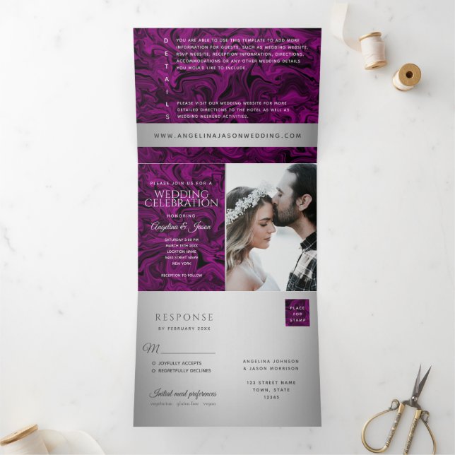 Invitación Tríptica Boda fotográfico moderno morado y plateado (Interior)
