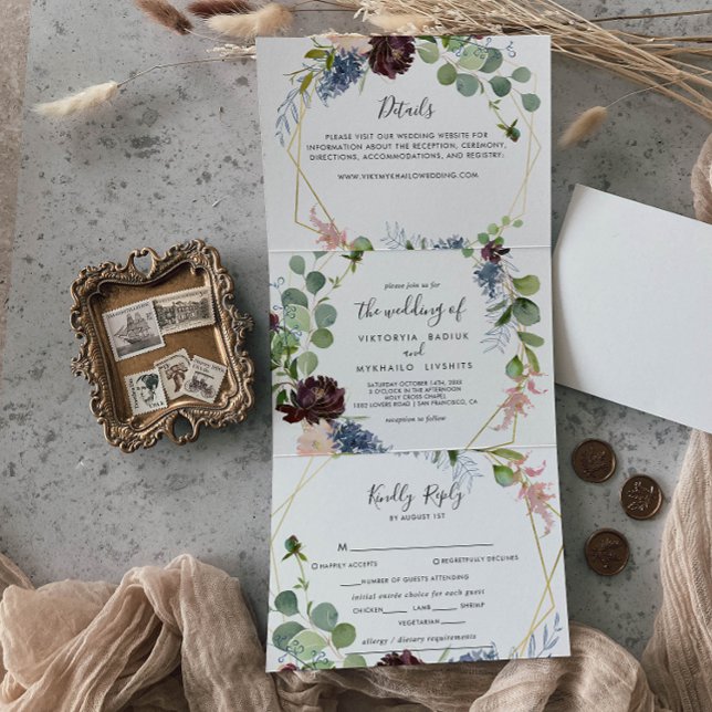 Invitación Tríptica Boda geométrico de oro de Borgoña (Subido por el creador)