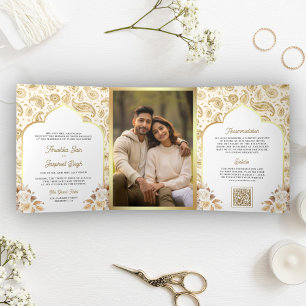 Invitación Tríptica Boda India Código QR Floral Paisley Cream Gold