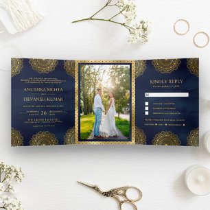 Invitación Tríptica Boda india de mandala asiático en azul marino y do