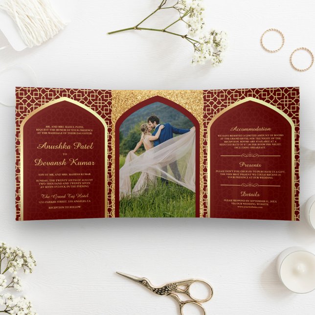 Invitación Tríptica Boda India Estilo Bollywood de Rojo y Dorado (Subido por el creador)