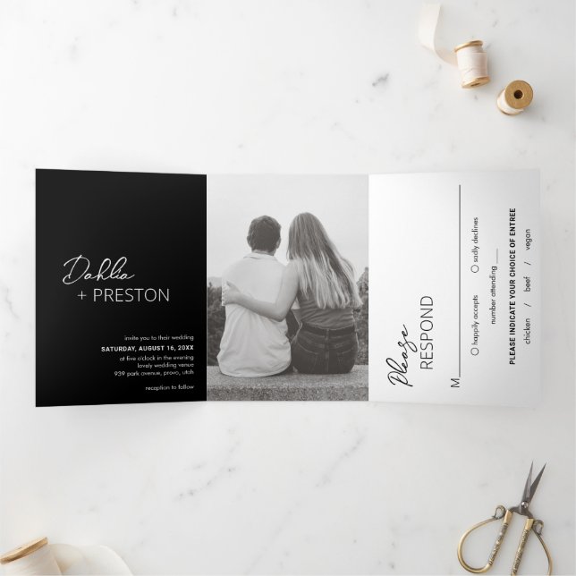 Invitación Tríptica Boda moderno de código QR negro mínimo (Interior)