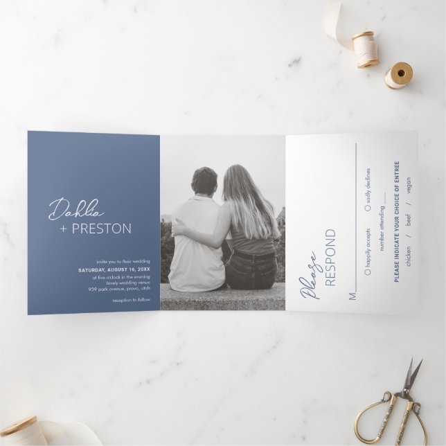 Invitación Tríptica Boda moderno de foto azul turbulenta mínima (Interior)