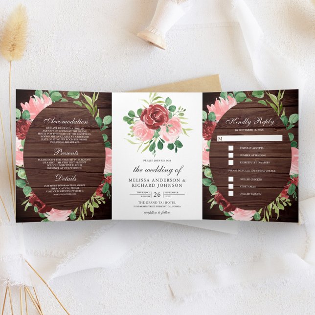 Invitación Tríptica Boda Rubor Pink and Burgundy Floral Barn Wood (Subido por el creador)