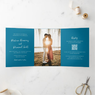 Invitación Tríptica Boda sencillo de código QR azul moderno