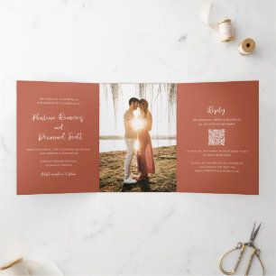 Invitación Tríptica Boda simple código QR de cobre moderno