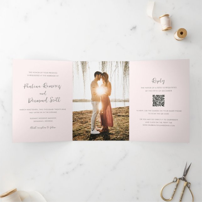 Invitación Tríptica Boda Simple Código QR Rosa Moderno (Interior)
