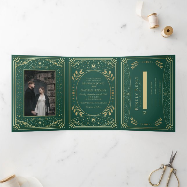 Invitación Tríptica Boda Tarot Gold y Emerald Elegant (Interior)