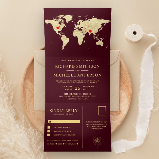 Invitación Tríptica Burgundy Gold World Map All in One Wedding (Subido por el creador)