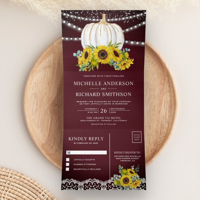 Invitación Tríptica Burgundy Wood Sunflowers Boda de Calabaza Blanca (Subido por el creador)