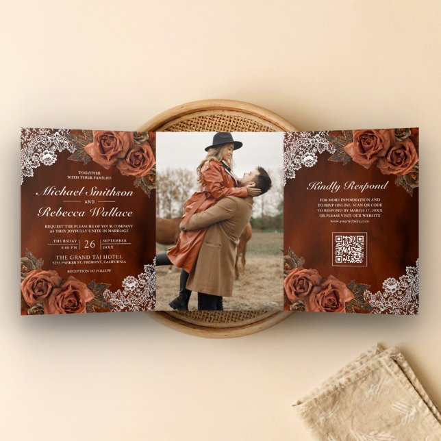 Invitación Tríptica Código QR de Boda Polvo de Terracota Naranja Quema (Subido por el creador)
