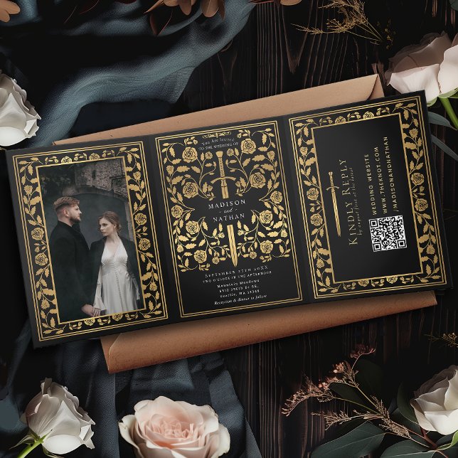 Invitación Tríptica Código QR del Boda de espadas medievales negro rea (Subido por el creador)