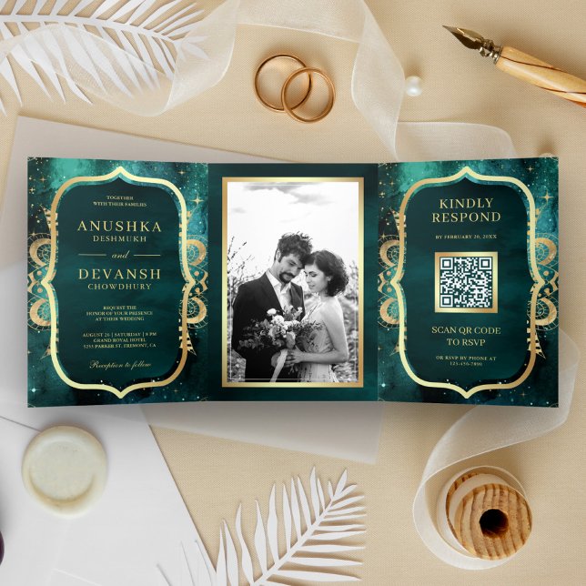Invitación Tríptica Código QR Mandala Dorado Galaxia Verde Boda India (Subido por el creador)