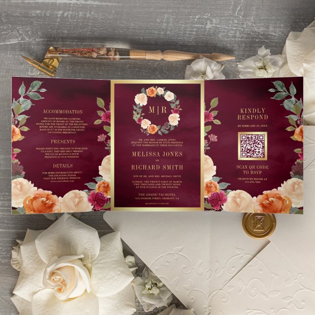 Invitación Tríptica Earthy Floral Wreath QR Código Borgoña Boda (Subido por el creador)