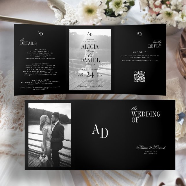 Invitación Tríptica Elegant black wedding photo RSVP QR all in one (Subido por el creador)