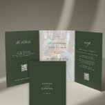 Invitación Tríptica Elegante boda clásica de fotografía verde oscuro R<br><div class="desc">Moderna y simple tipografía minimalista de moda verde oscuro todo en una triplemente presupuestal plantilla de invitación a bodas de invierno con 2 fotos, rsvp en línea, y detalles con escaneo de códigos QR al sitio web con un guión de caligrafía de moda de moda y superposición de fotos transparente....</div>