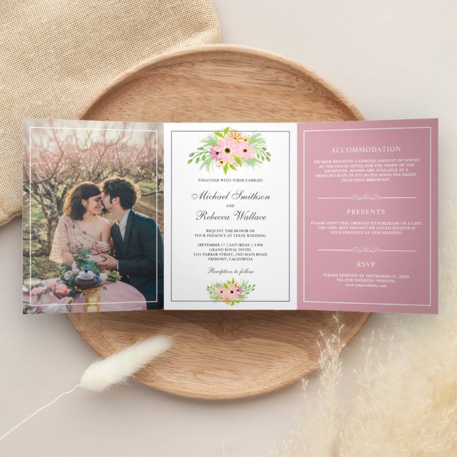 Invitación Tríptica Elegante Boda de fotografía con flores rosadas (Subido por el creador)