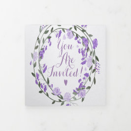 Invitación Tríptica Elegante Boda floral de peones púrpura