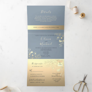 Invitación Tríptica Elegante boda floral dorada azul polvoriento