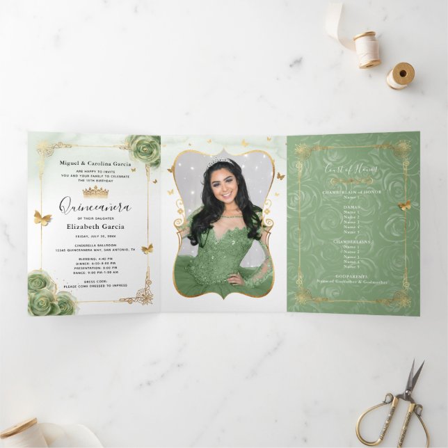 Invitación Tríptica Elegante foto Sage Green Gold Quinceanera (Interior)