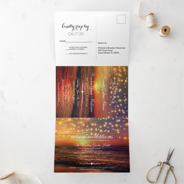 Invitación Tríptica Elegante Sunset Beach String Luces Boda de verano (Interior)