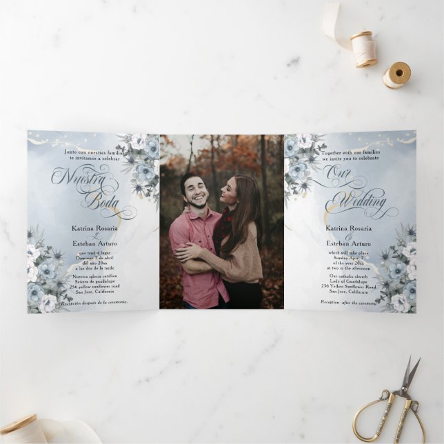 Invitación Tríptica Español Inglés Flores Azules Flores Azules (Interior)