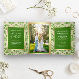 Invitación Tríptica Faux Relieve metalizado dorado Green Damask Weddin