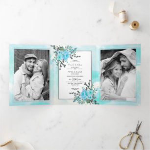 Invitación Tríptica Flores azul acuático, hojas boda de verano floral