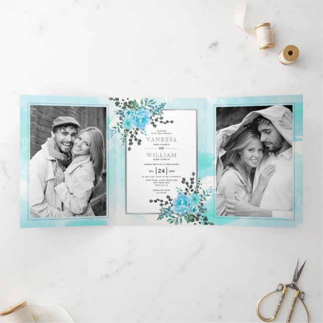 Invitación Tríptica Flores azul acuático, hojas boda de verano floral (Interior)