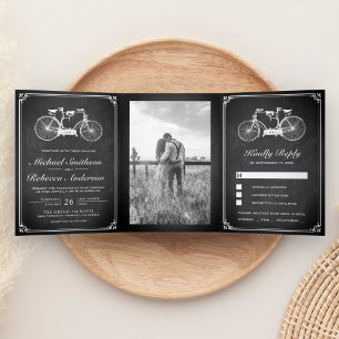 Invitación Tríptica Foto de boda en bicicleta tándem de pizarra vintag