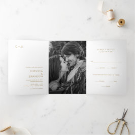 Invitación Tríptica Foto de Monograma Dorado Boda Moderna