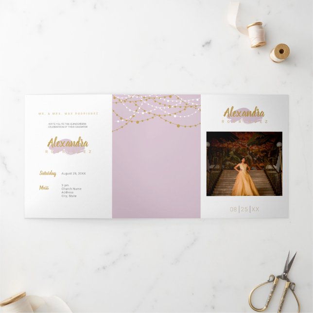 Invitación Tríptica Foto de Quinceanera de Sugar Pluma Púrpura (Exterior)