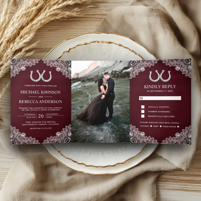 Invitación Tríptica Foto del Boda de encaje de herradura de madera de  (Subido por el creador)