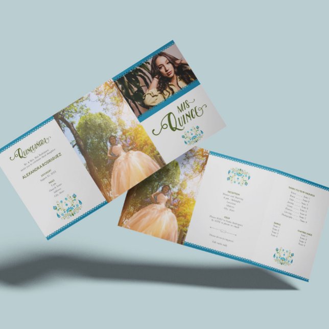 Invitación Tríptica Foto floral azul tradicional de México Quinceanera (Subido por el creador)