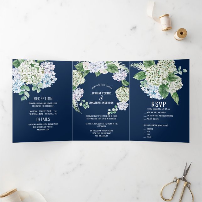 Invitación Tríptica Hidrenajes blancos verdes azules sobre Boda de la  (Interior)