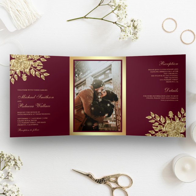 Invitación Tríptica Hojas de Pan de Oro Falso Floral Boda Borgoña (Subido por el creador)