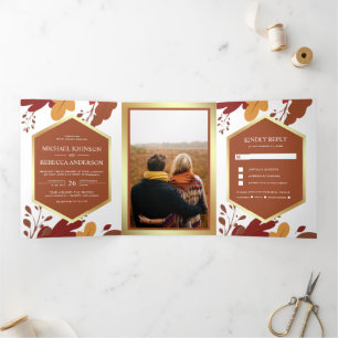 Invitación Tríptica Hojas de Terracota Naranja Rústica Boda Foliaje