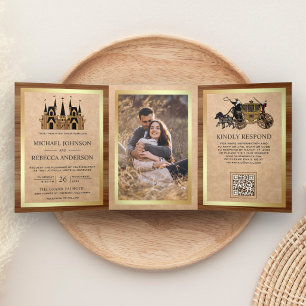 Invitación Tríptica Kraft Wood Castillo de Cuento de Hadas Código QR B