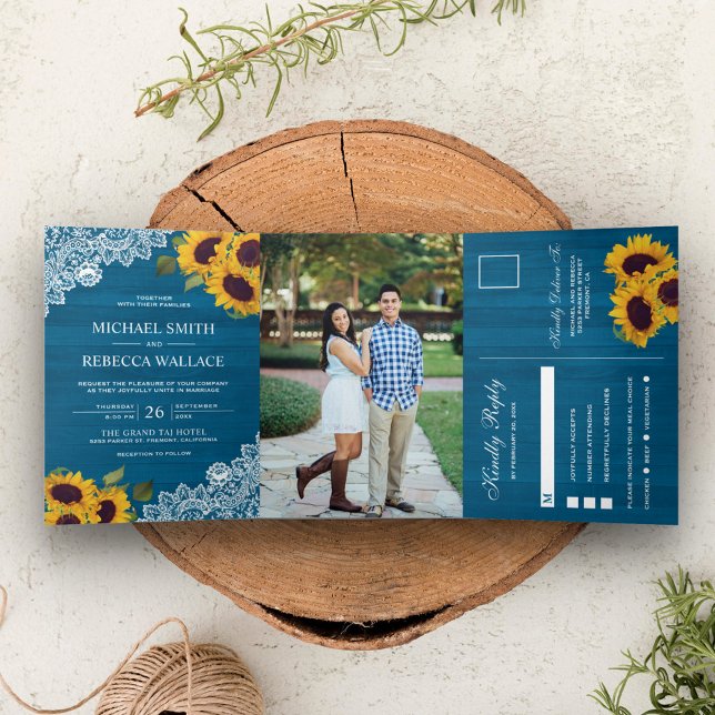 Invitación Tríptica Malibu Blue Wood Lace Sunflower Boda Foto (Subido por el creador)