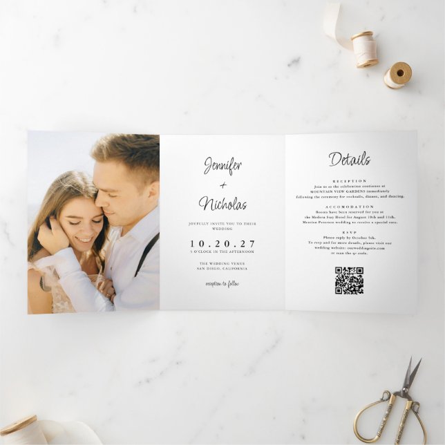 Invitación Tríptica Matrimonio Mínimo Moderno RSVP Detalles del código (Interior)