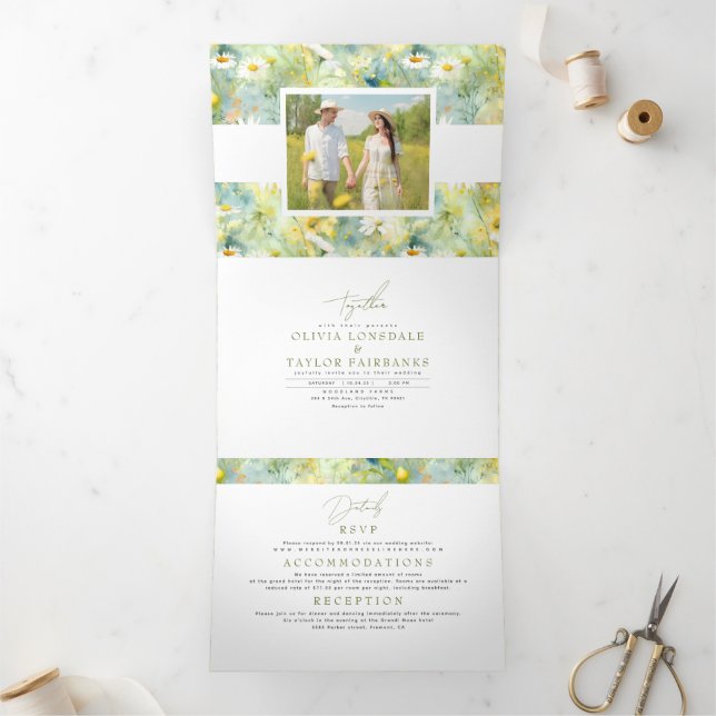 Invitación Tríptica Meadow Wildflowers Summer Boho Boda Foto (Interior)