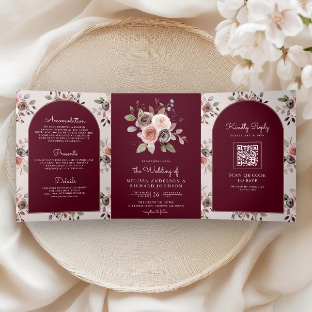 Invitación Tríptica Neutral Taupe Floral QR Code Burgundy Wedding (Subido por el creador)
